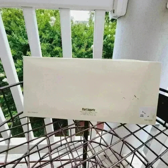 PIER 1 ONE Frosted Glass Apple Dishes New In Box Little Canape Side Plate Set 3 - Picture 7 of 9